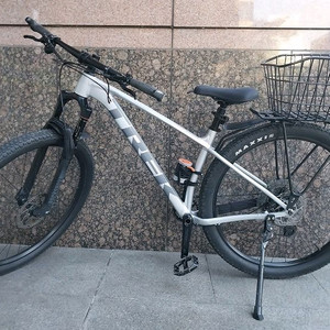 트렉 프로칼리버8 M 팝니다