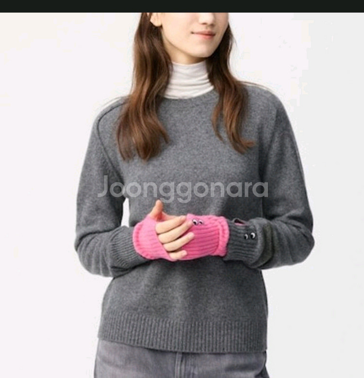 유니클로 안야힌드마치 캐시미어 크루넥 스웨터 캐시니트 라지--0