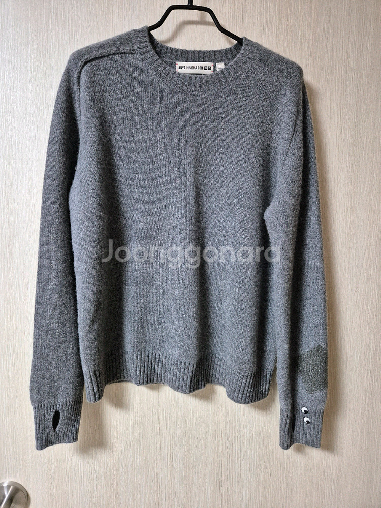 유니클로 안야힌드마치 캐시미어 크루넥 스웨터 캐시니트 라지--3