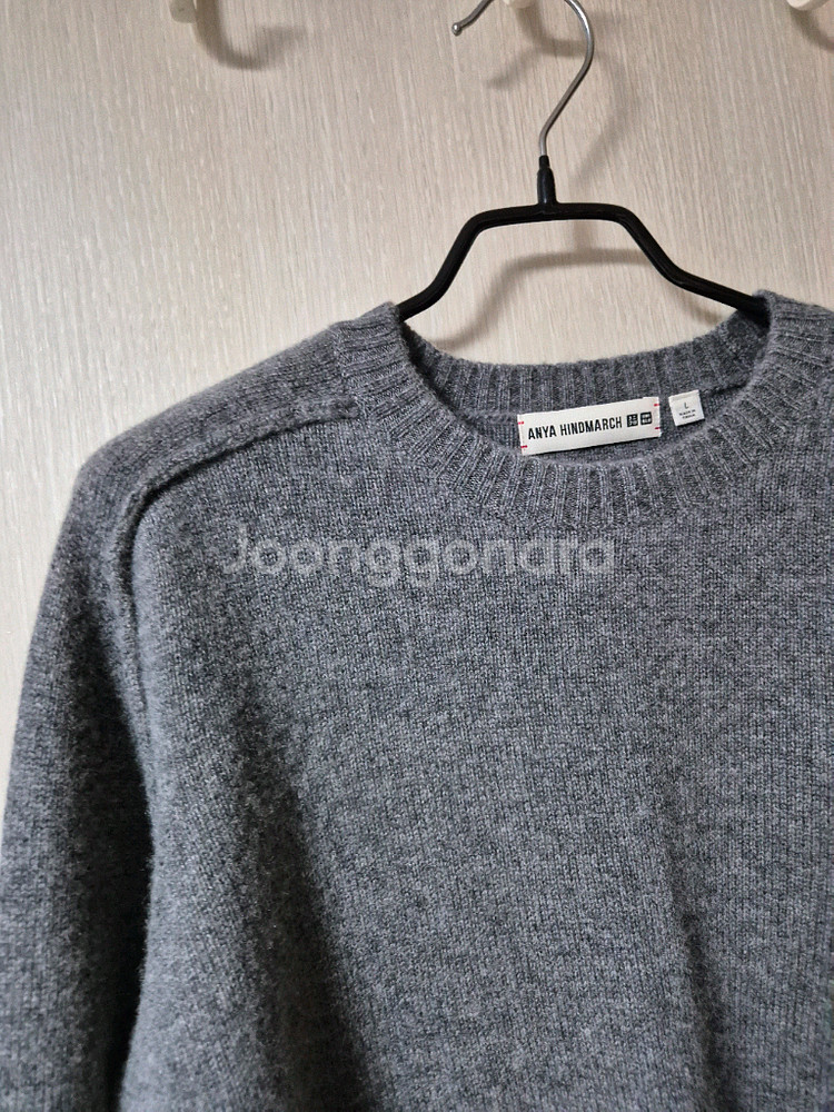 유니클로 안야힌드마치 캐시미어 크루넥 스웨터 캐시니트 라지--6