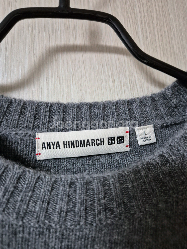 유니클로 안야힌드마치 캐시미어 크루넥 스웨터 캐시니트 라지--8