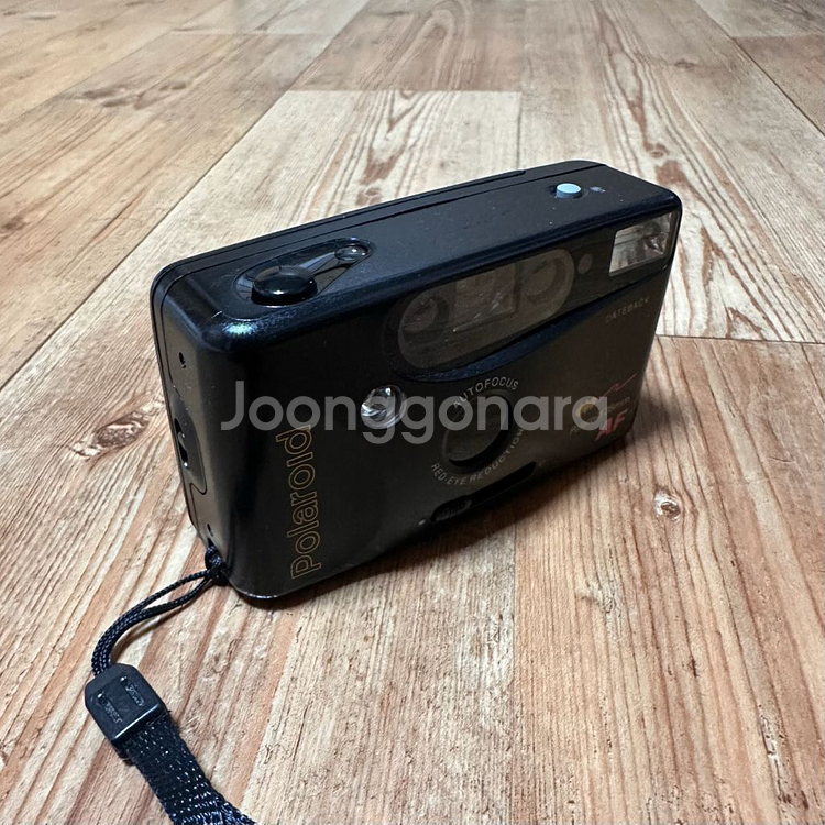 폴라로이드 필름 카메라--1