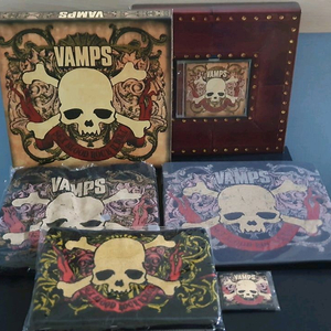 VAMPS 뱀프스 베스트 앨범 BLOOD ROCK NROLL (CD+GOODS) 티셔츠 머플러 토트백 굿즈 한정반 이미지