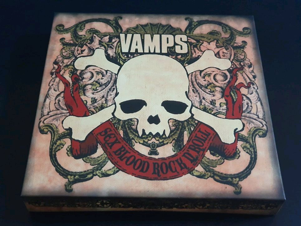 VAMPS 뱀프스 베스트 앨범 BLOOD ROCK NROLL (CD+GOODS) 티셔츠 머플러 토트백 굿즈 한정반 이미지