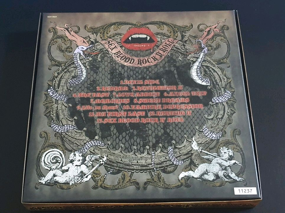 VAMPS 뱀프스 베스트 앨범 BLOOD ROCK NROLL (CD+GOODS) 티셔츠 머플러 토트백 굿즈 한정반 이미지