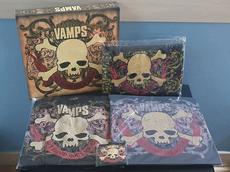 VAMPS 뱀프스 베스트 앨범 BLOOD ROCK NROLL (CD+GOODS) 티셔츠 머플러 토트백 굿즈 한정반 이미지
