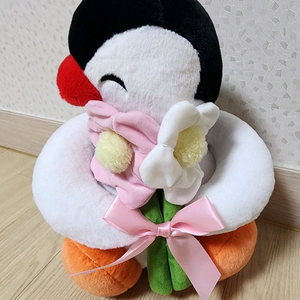 꽃을 든 핑가 30cm 인형