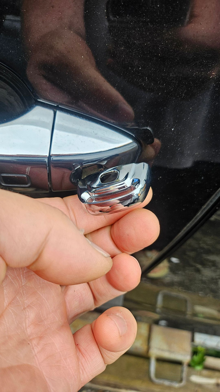 아우디 A8 2013년식 — 차키 분실 → 예비 스마트키 추가 복사 제작 완료(인천 강화군) 이미지