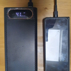 넉넉한 용량의 보조배터리 40,000mA