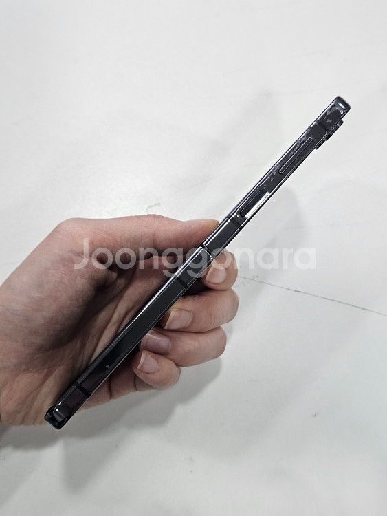 갤럭시Z플립5 (F731) 블랙 256GB 가성비폰--2