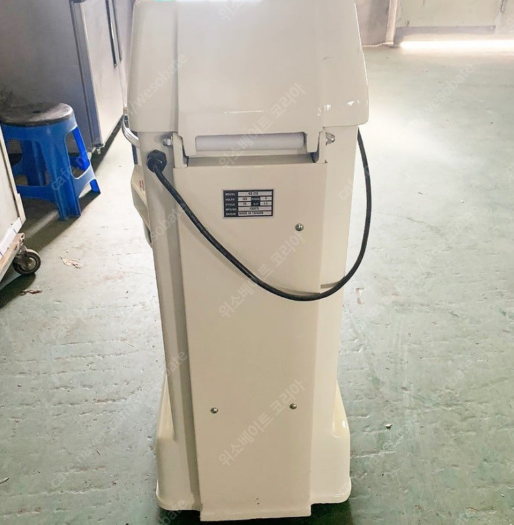 킴힐 스파이럴믹서 25kg KB-25S 제과제빵기계 중고제과제빵기계 제과제빵 이미지