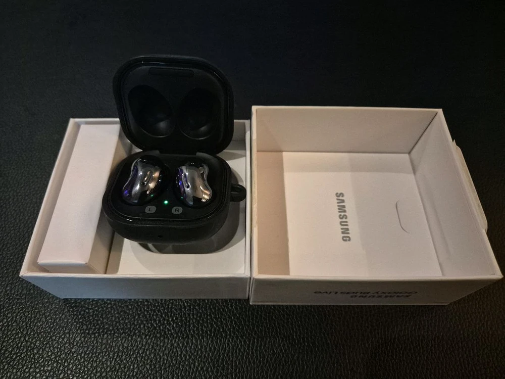 삼성 SM-R180 버즈라이브 블랙색상 판매합니다. 이미지