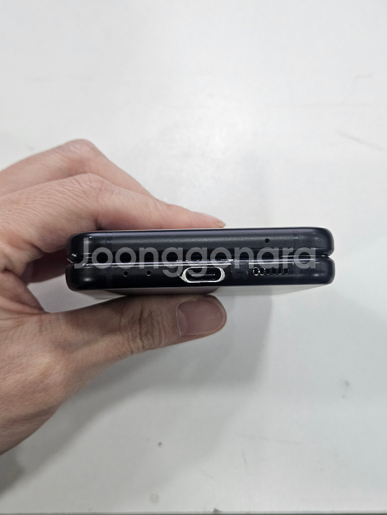 갤럭시Z플립3 제트플립3 (F711) 블랙 가성비 C급 판매합니다~--4