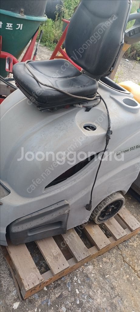 탑승식 청소차 건식 카펫트 습식 엔진 전동 청소기기 청소업체 ㄱㄴㄷ 청소기--5