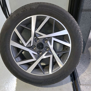 그랜져 GN7 18인치 휠타이어 세트