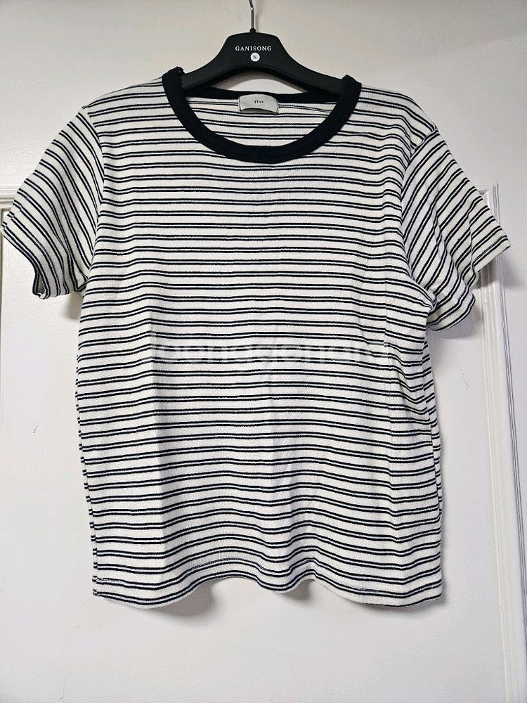 Thus 블랙스트라이프 반팔 스판티셔츠 편의점 반값 택포 7천원--0