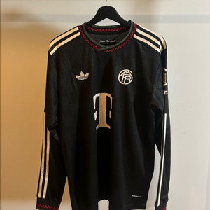 바이에른 뮌헨 아디다스 롱슬리브 레플리카 새상품