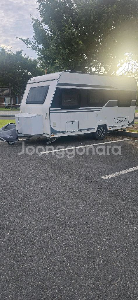 캠핑 카라반 트레일러--1