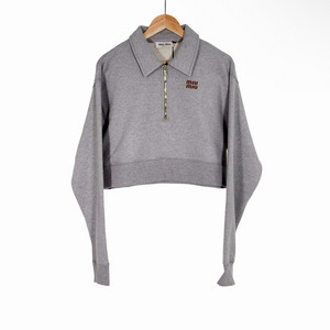[L] 미우미우 하프 지퍼 오버핏 카라 스웻 셔츠 맨투맨 티셔츠 그레이