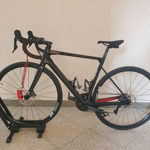 예거마리온 D8 블랙 로드 자전거