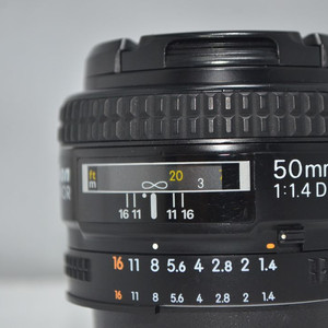 니콘AF50mm f/1.4 니콘MF28mmf/2.8 니콘MF55mmF/1:2.8 MF55mmF/1:3.5