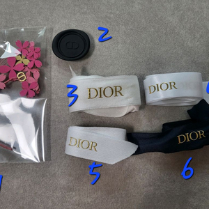 정품) 디올 리본 스티커 장식품 등