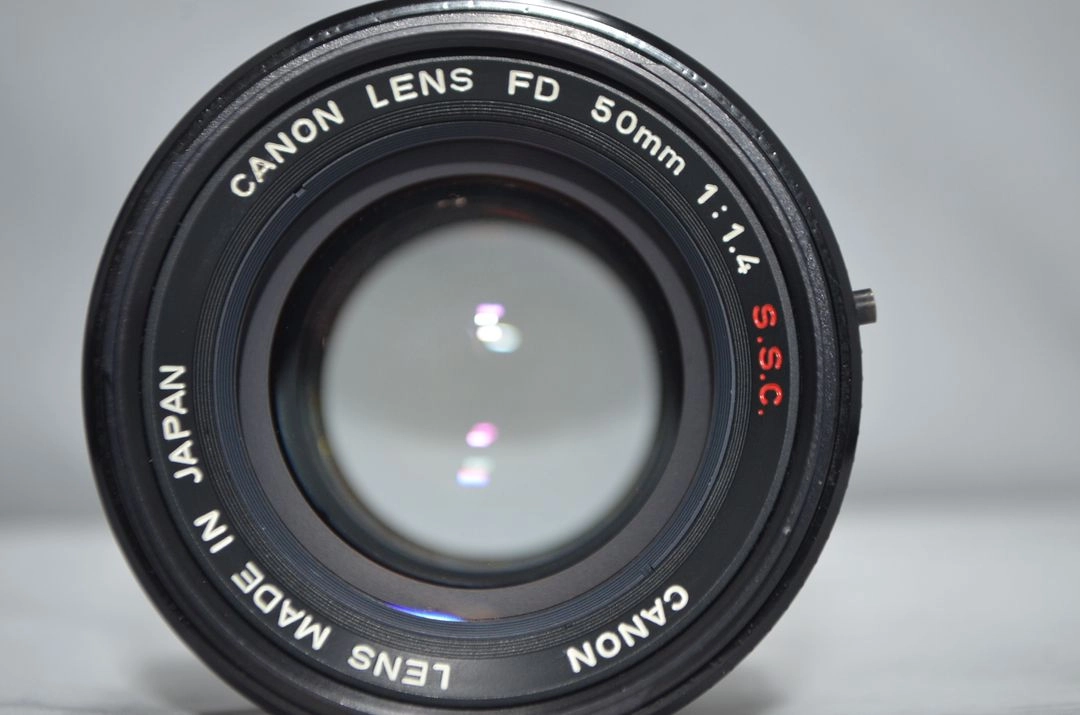 캐논50mm마크로 캐논24mmf/2.8 캐논FD50mmf/1.4 캐논20mmf/2.8팝니다 이미지