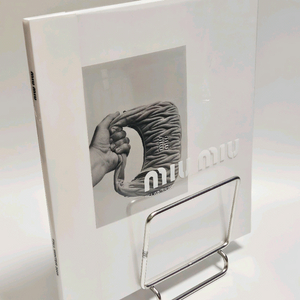 미우미우 2025 FW 룩북