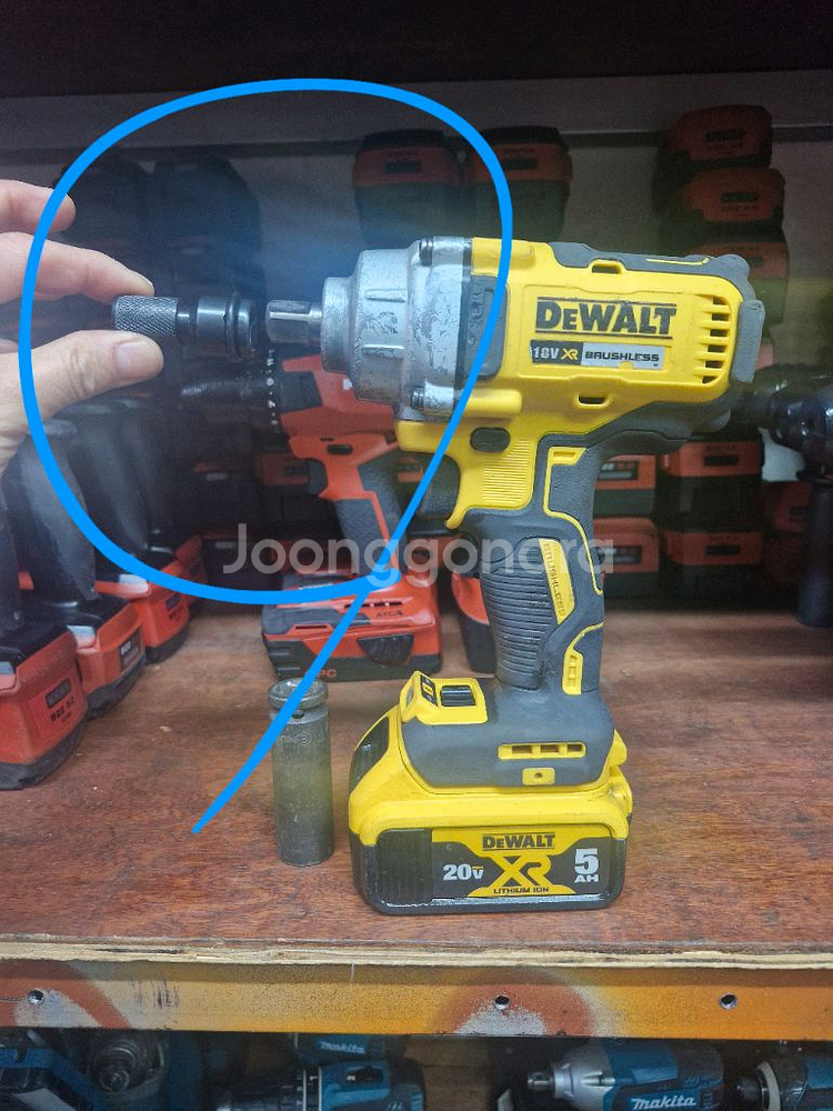 디월트충전임팩렌치 DCF894 미드토크 속도조절 A급--7