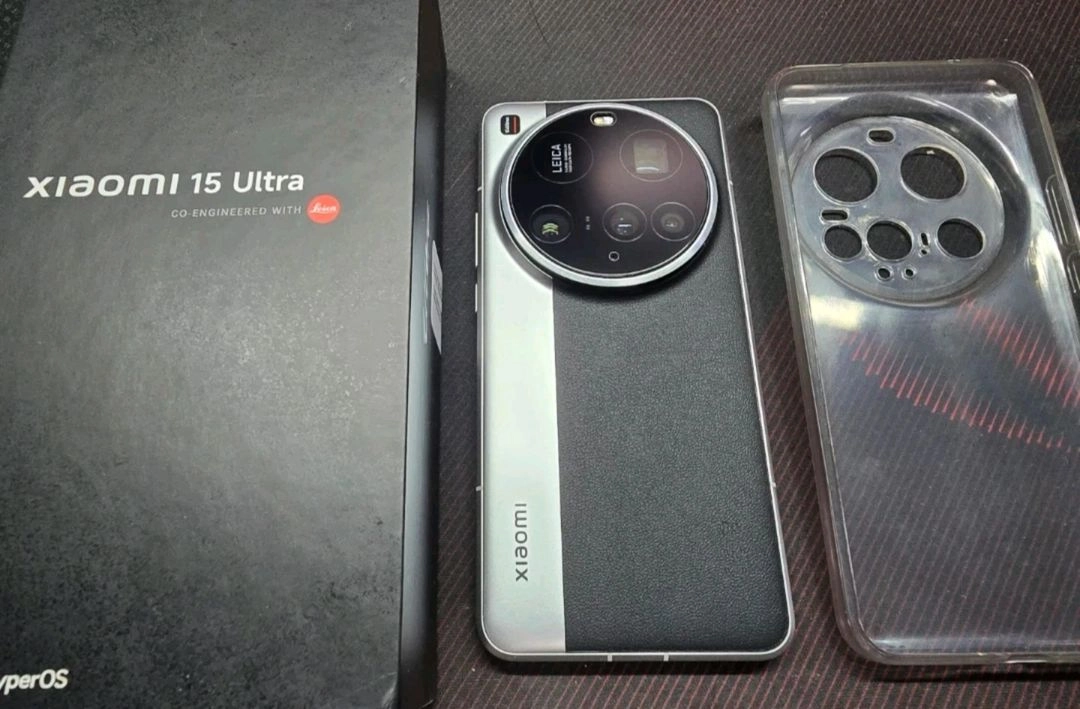샤오미 15 울트라 16GB RAM + 512GB 신품급 - 안심되는 중고거래