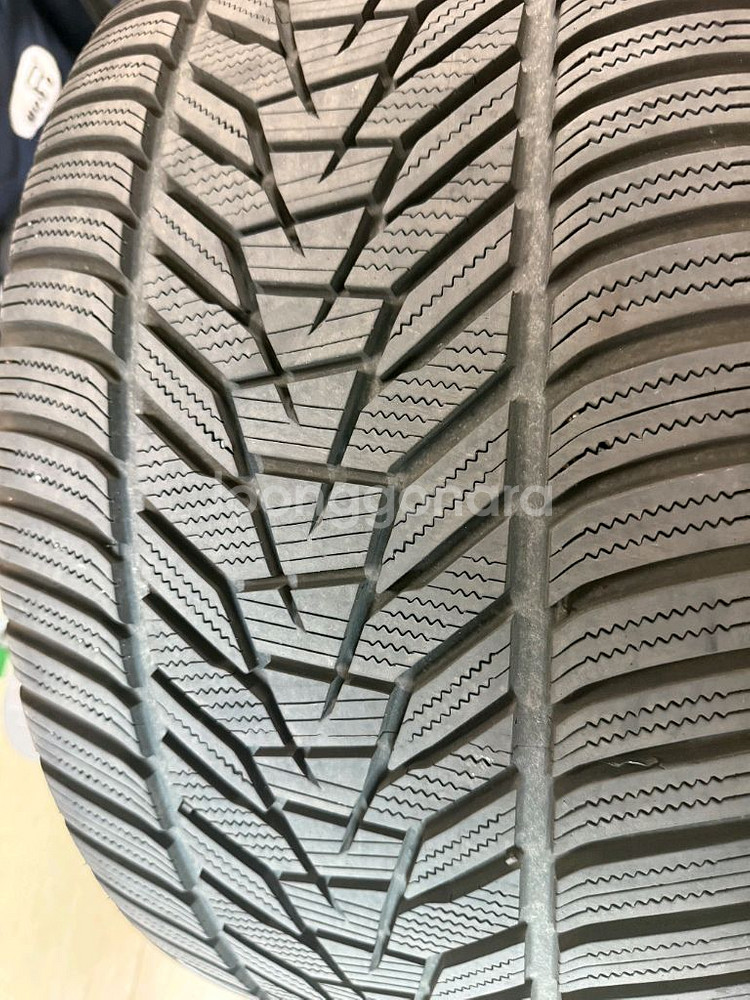 BMW x5 (G05바디)윈터타이어 한대분판매합니다.한국타이어 아이셉트에보3X--8