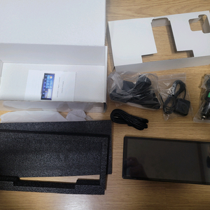 11인치 안드로이드올인원 대시보드 거치형 W60N 택포