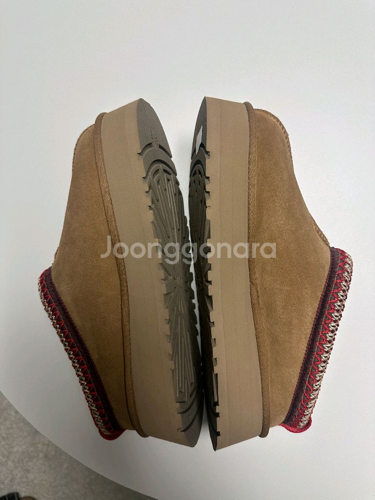 UGG 타즈 250(운동화 245)--2