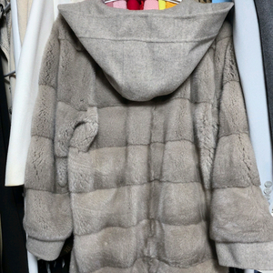 코펜하겐 퍼플등급 휘메일 밍크 66사이즈