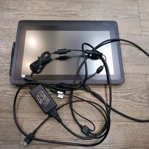 와콤 신티크 16인치 dtk-1660