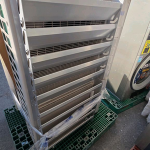 시스템에어컨 삼성 40평형 23년식 1년 사용하고 철거 해놓은 상태입니다. 이미지