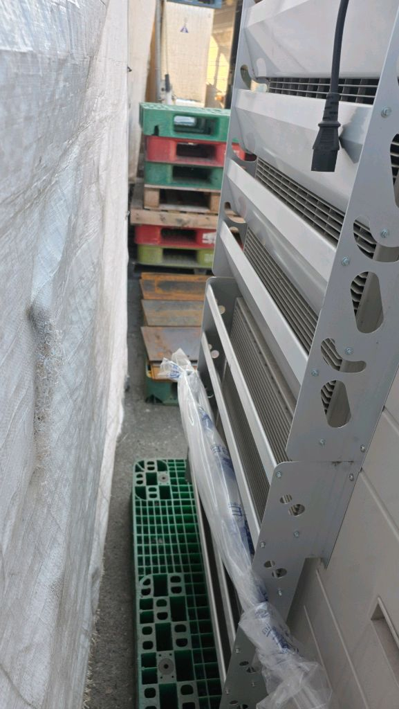 시스템에어컨 삼성 40평형 23년식 1년 사용하고 철거 해놓은 상태입니다. 이미지