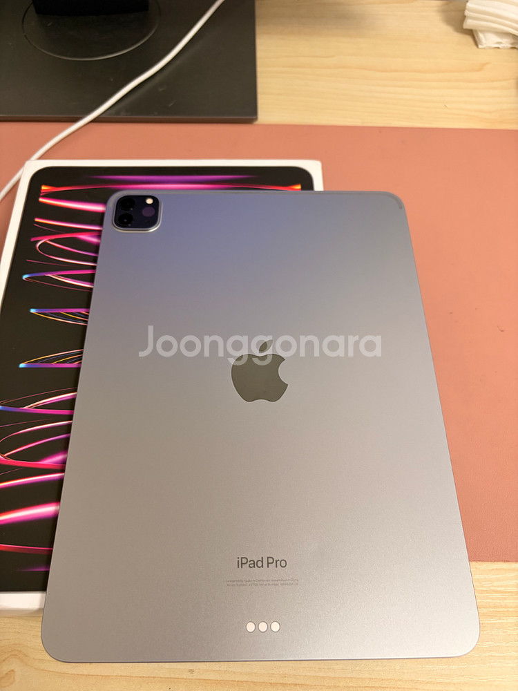 아이패드 프로 4세대 m2 11인치 128기가 스그 와이파이--1