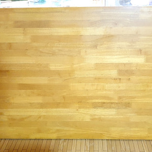 고무나무 책상 테이블 팝니다. (에눌했어요)