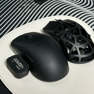 구매 3일된 소니 인존 / WLmouse 짐승마우스 미디움프로8k 블랙 상태최상상