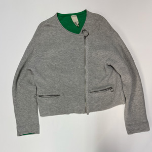 여성 오즈세컨 귀여운 크롭 울 니트 사선 집업