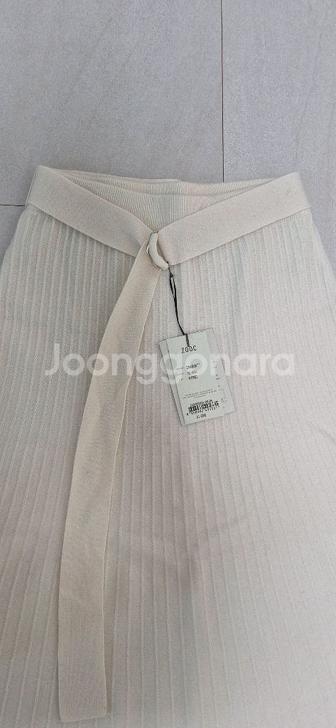 쥬크 캐시미어 플레어 니트 스커트ㅡ새상품--1