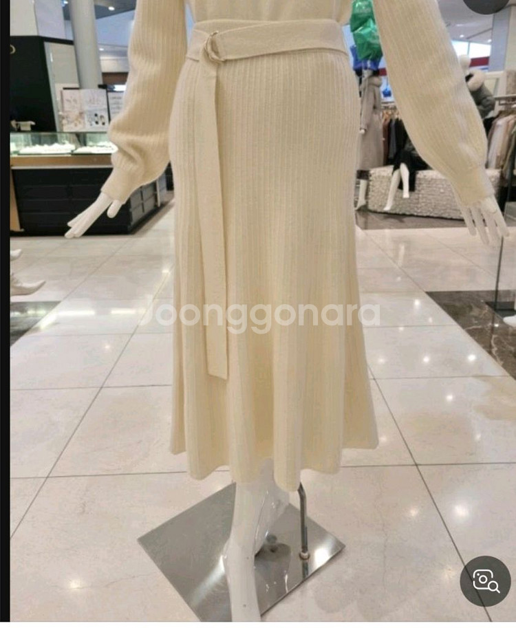 쥬크 캐시미어 플레어 니트 스커트ㅡ새상품--4