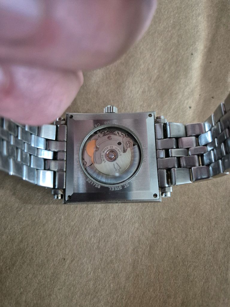 브로바 아큐트론 남성용 시계