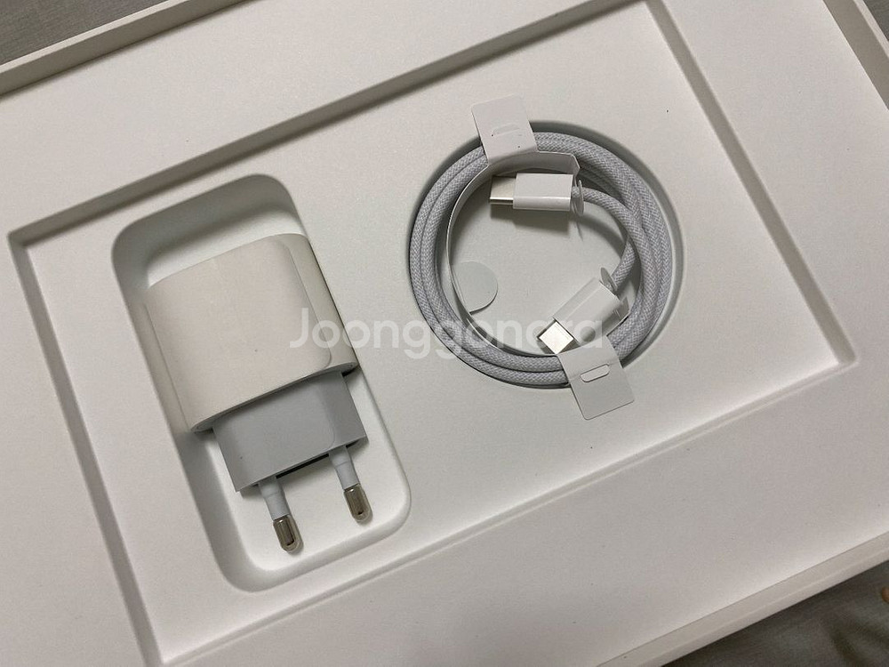 [새상품급] 아이패드 에어7 11 m3 128기가 와이파이 풀박--7