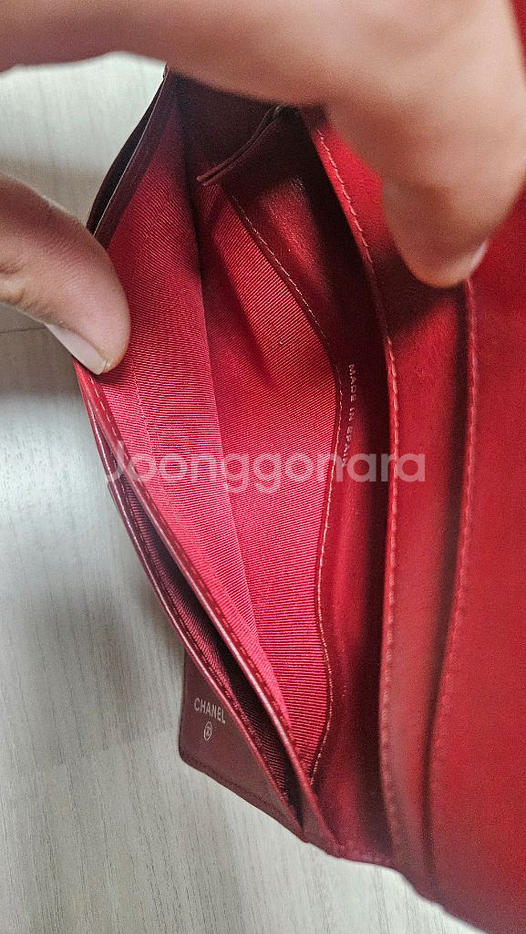 (정품) 샤넬 케비어 장지갑입니다--4