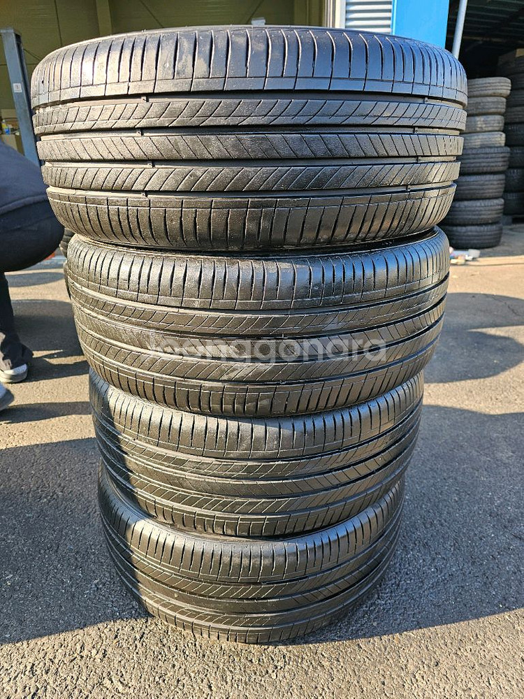 215 50 17 한국 벤투스 S2AS 타이어--0