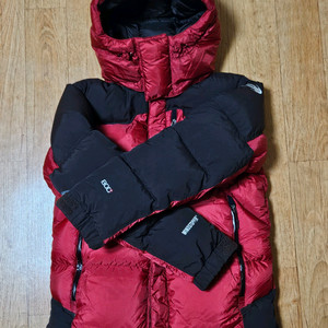 새상품급)아이더 여성 방수 구스 헤비급 빵빵한 800 패딩 55~66