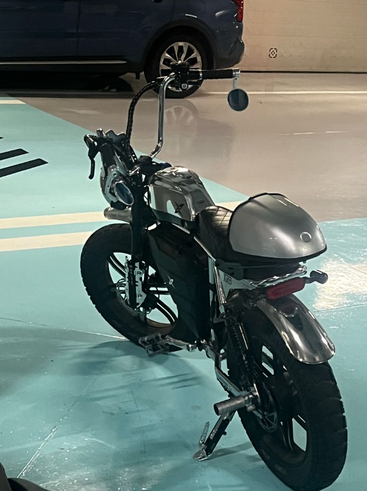 풀 옵션)엑스라이더X200 크롬--1