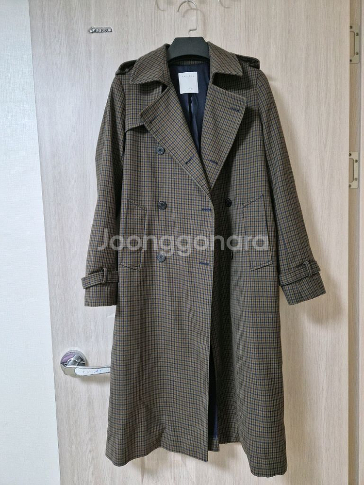 (신세경착용)산드로 체크 깅엄 트렌치코트 여성 롱코트--4